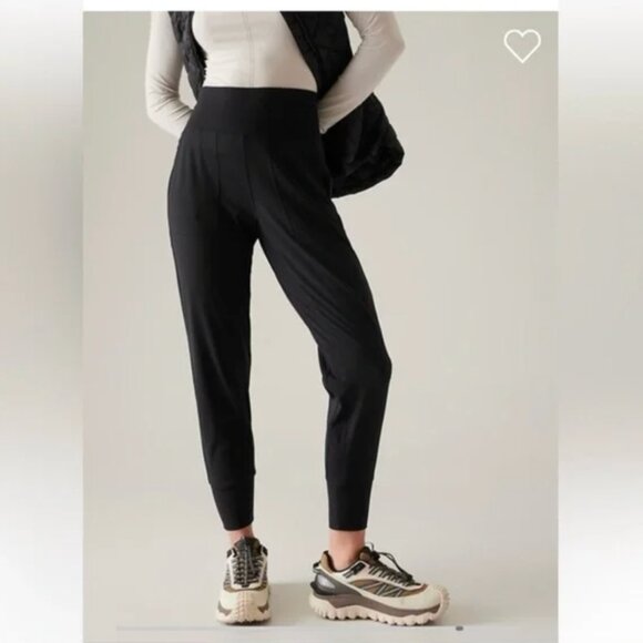athleta Pants - Athleta Venice Joggers Black with Pockets Athleisure Wear Casual Size SP